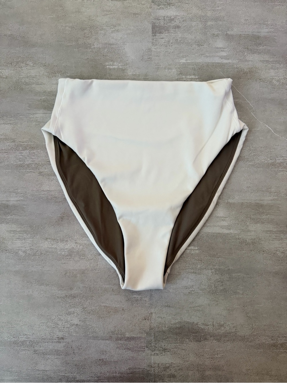 Left On Friday | Hi Hi Bottom in Coconut (White) Bikini Bottom - Size Medium - Picture 5 of 7